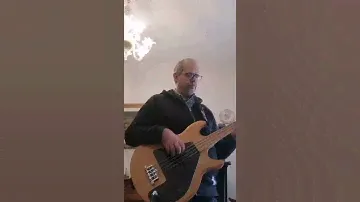 Testing an Epiphone the Ripper bass to play The Stooges stuff