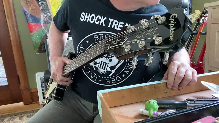 Inspecting a Used Epiphone Les Paul  100