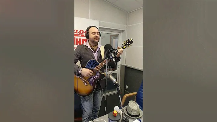 Серенада под гитару на ХИТ ФМ, Алексей Грифф в прямом эфире, Epiphone EJ-200SCE
