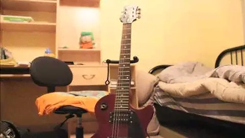 Les paul worn cherry LTD edition with 75 w spyder 3 amp