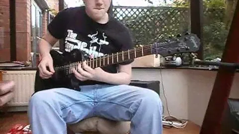 Demo of epiphone les paul gothic