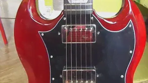 vidéo Epiphone "1966" G-400 Pro Cherry