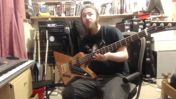 New Bass Day: Epiphone Korina Explorer (2016)